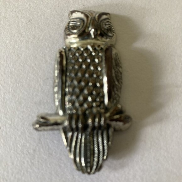 Vintage Owl Brooch 925 Cast Sterling Silver Patinated Bird Pin Signed Beau STER - Picture 2 of 10